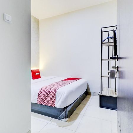 Oyo 90215 Ada Residence Telukjambe Eksteriør bilde